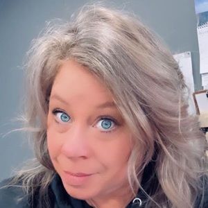 Meet your Posher, Amie